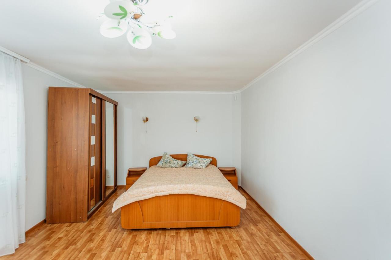 Bright And Cozy Home With Personal Terrace Кишинев Екстериор снимка